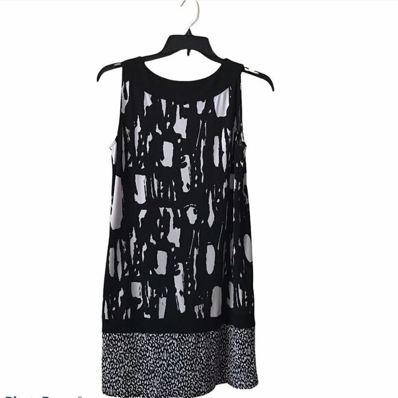 Dana Buchman Sleeveless Shift Dress - Picture 2 of 5